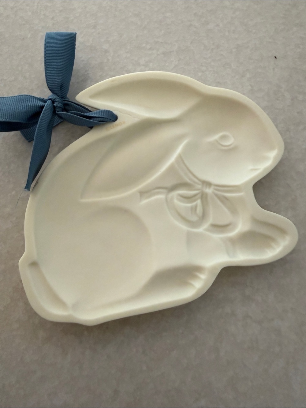 Vintage Lenox Ceramic Bunny Cookie Press with Blue Ribbon - Picture 2 of 4